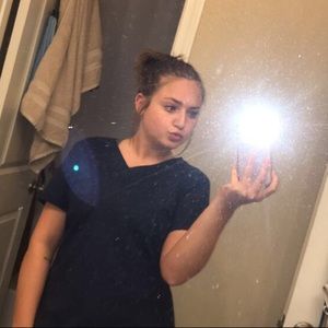 Meet your Posher, Carolins